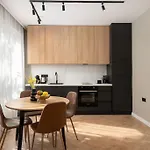 New! High-Street Stylish Flat