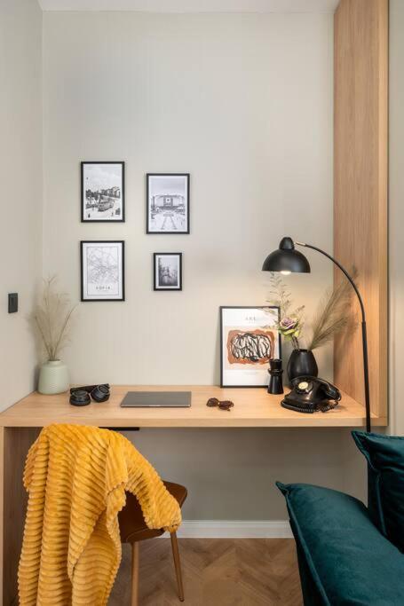 Apartemen New! High-street Stylish Flat *